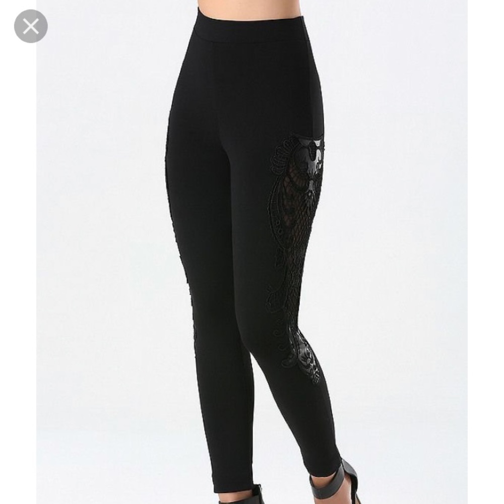 ❤️Sexy Bebe high rise mesh panel leggings.
